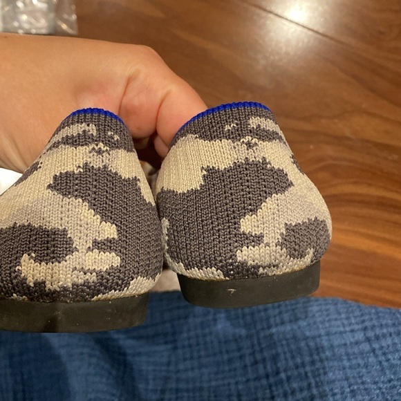 ROTHY'S / The Point Flat in Ash Grey Camo Camouflage retired color 7 - Picture 5 of 7